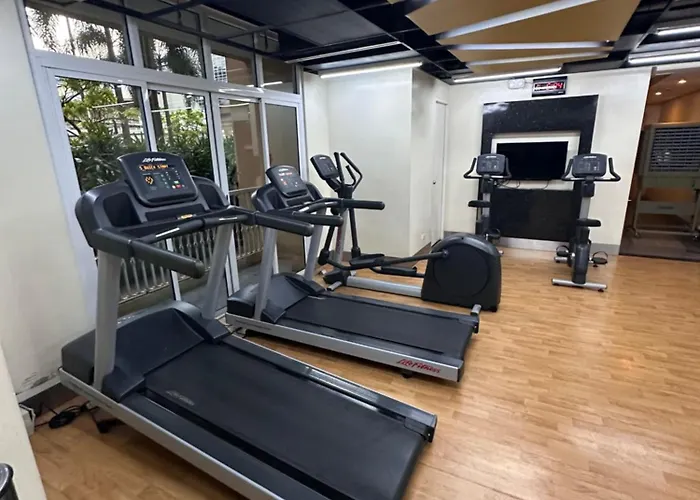 Venice Luxe King Bed Cinema Stay, Pool Canal Mall Netflix For 3 Guests Only Apartment