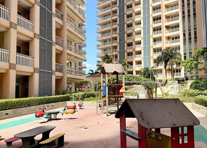 Apartment Venice Luxe King Bed Cinema Stay, Pool Canal Mall Netflix For 3 Guests Only Manila